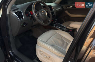 Позашляховик / Кросовер Audi Q5 2011 в  фото 27 Позашляховик / Кросовер Audi Q5 2011 в