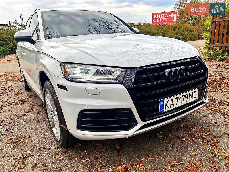 Позашляховик / Кросовер Audi Q5 2020 в Харкові