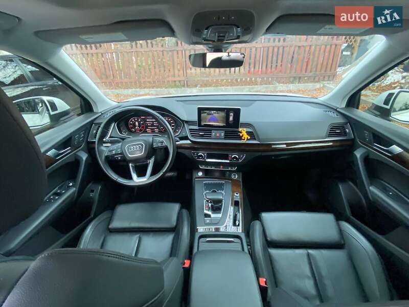 Позашляховик / Кросовер Audi Q5 2020 в Харкові