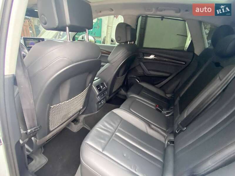 Позашляховик / Кросовер Audi Q5 2020 в Харкові