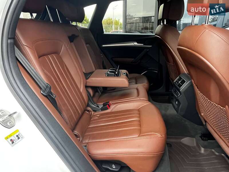 Внедорожник / Кроссовер Audi Q5 2018 в Киеве