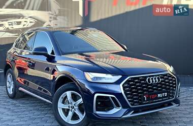 Позашляховик / Кросовер Audi Q5 2021 в 