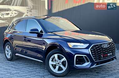 Позашляховик / Кросовер Audi Q5 2021 в 