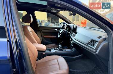 Позашляховик / Кросовер Audi Q5 2021 в 