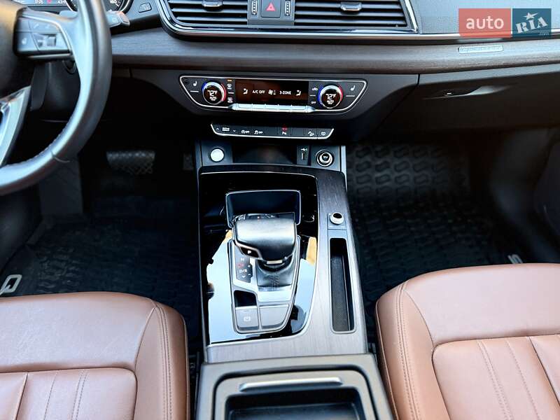 Внедорожник / Кроссовер Audi Q5 2021 в Львове