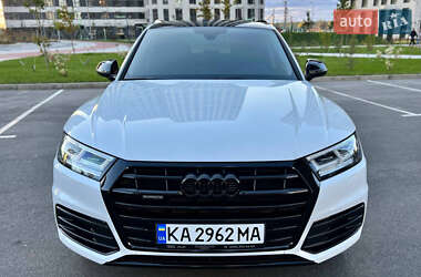 Позашляховик / Кросовер Audi Q5 2019 в  фото 10 Позашляховик / Кросовер Audi Q5 2019 в