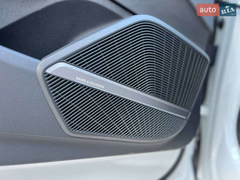 Позашляховик / Кросовер Audi Q5 2019 в Києві