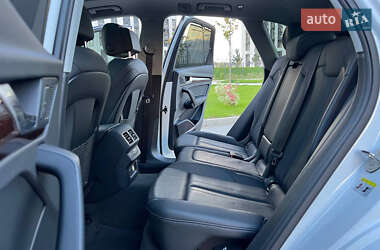 Позашляховик / Кросовер Audi Q5 2019 в  фото 30 Позашляховик / Кросовер Audi Q5 2019 в