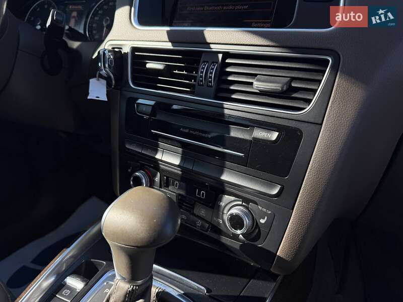 Позашляховик / Кросовер Audi Q5 2015 в Львові