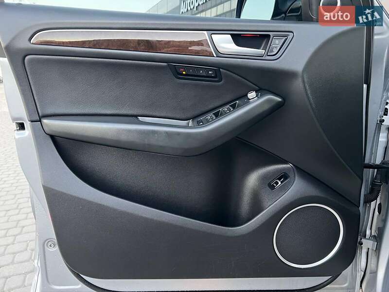 Позашляховик / Кросовер Audi Q5 2015 в Львові фото 15 Позашляховик / Кросовер Audi Q5 2015 в Львові