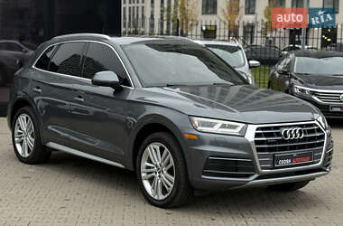 Позашляховик / Кросовер Audi Q5 2019 в 