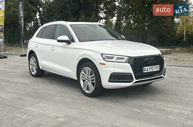 Позашляховик / Кросовер Audi Q5 2018 в  фото 4 Позашляховик / Кросовер Audi Q5 2018 в