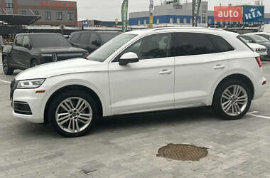 Позашляховик / Кросовер Audi Q5 2018 в  фото 11 Позашляховик / Кросовер Audi Q5 2018 в