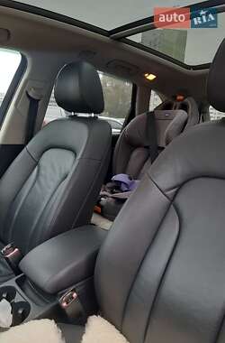Внедорожник / Кроссовер Audi Q5 2010 в 