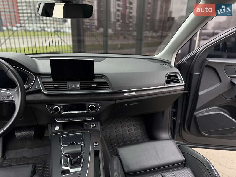Позашляховик / Кросовер Audi Q5 2019 в Києві фото 44 Позашляховик / Кросовер Audi Q5 2019 в Києві