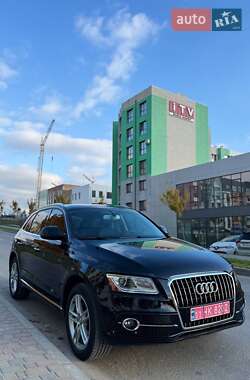 Позашляховик / Кросовер Audi Q5 2015 в 