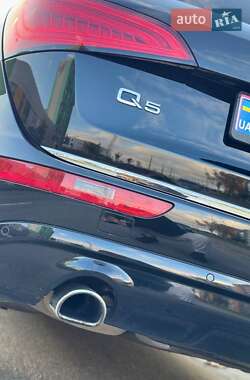 Позашляховик / Кросовер Audi Q5 2015 в 