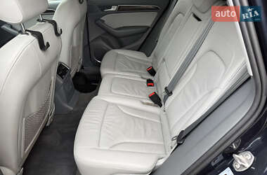 Внедорожник / Кроссовер Audi Q5 2015 в 