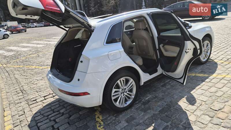 Позашляховик / Кросовер Audi Q5 2018 в Харкові фото 25 Позашляховик / Кросовер Audi Q5 2018 в Харкові