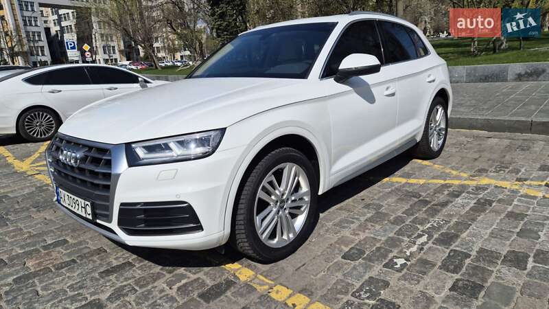 Позашляховик / Кросовер Audi Q5 2018 в Харкові фото 30 Позашляховик / Кросовер Audi Q5 2018 в Харкові