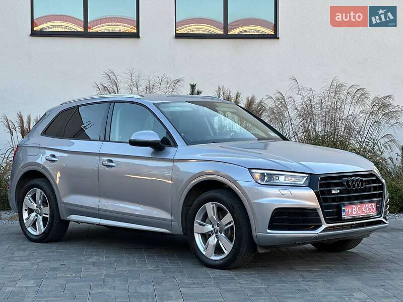 Внедорожник / Кроссовер Audi Q5 2018 в Луцке фото 5 Внедорожник / Кроссовер Audi Q5 2018 в Луцке
