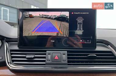 Позашляховик / Кросовер Audi Q5 2020 в 