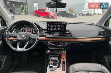 Позашляховик / Кросовер Audi Q5 2020 в 