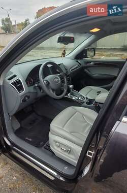 Позашляховик / Кросовер Audi Q5 2014 в 