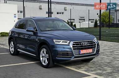 Позашляховик / Кросовер Audi Q5 2018 в  фото 9 Позашляховик / Кросовер Audi Q5 2018 в