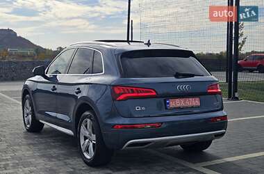 Позашляховик / Кросовер Audi Q5 2018 в  фото 18 Позашляховик / Кросовер Audi Q5 2018 в