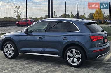Позашляховик / Кросовер Audi Q5 2018 в  фото 21 Позашляховик / Кросовер Audi Q5 2018 в