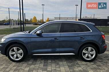 Позашляховик / Кросовер Audi Q5 2018 в  фото 22 Позашляховик / Кросовер Audi Q5 2018 в