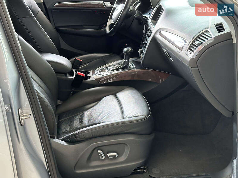 Внедорожник / Кроссовер Audi Q5 2016 в Одессе