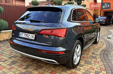 Позашляховик / Кросовер Audi Q5 2019 в  фото 7 Позашляховик / Кросовер Audi Q5 2019 в