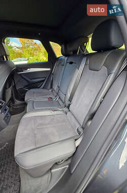 Позашляховик / Кросовер Audi Q5 2023 в  фото 17 Позашляховик / Кросовер Audi Q5 2023 в
