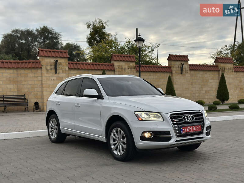 Позашляховик / Кросовер Audi Q5 2013 в  фото Позашляховик / Кросовер Audi Q5 2013 в