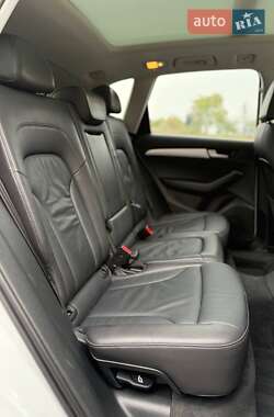 Позашляховик / Кросовер Audi Q5 2015 в  фото 26 Позашляховик / Кросовер Audi Q5 2015 в