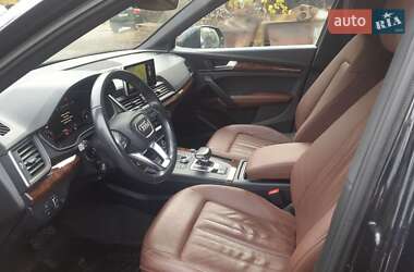 Внедорожник / Кроссовер Audi Q5 2017 в 