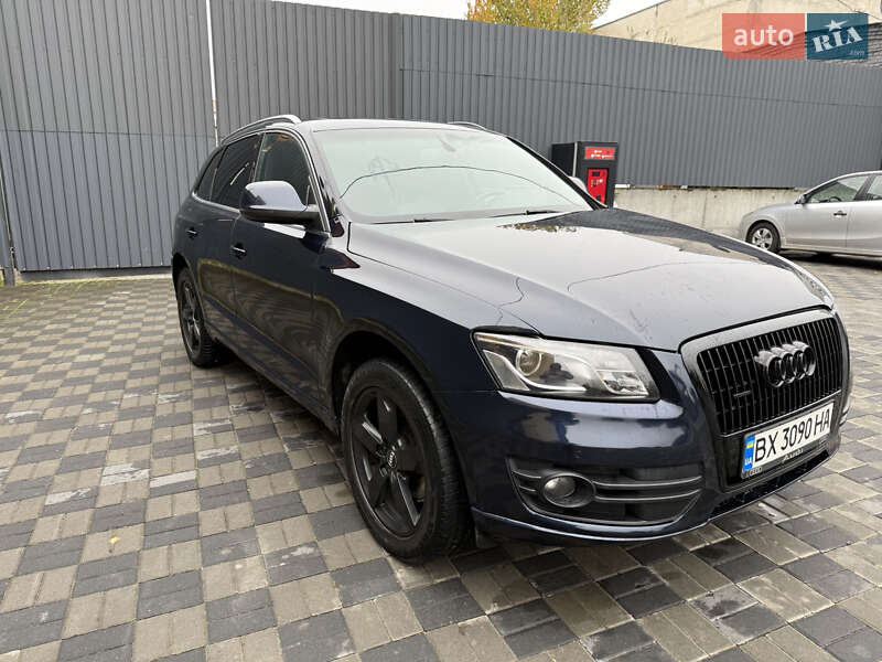 Внедорожник / Кроссовер Audi Q5 2011 в Хмельницком