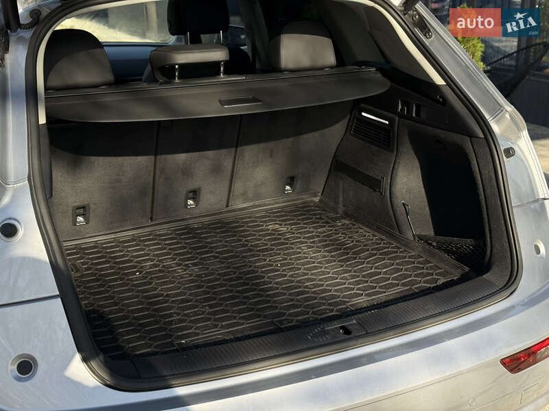 Внедорожник / Кроссовер Audi Q5 2018 в Ивано-Франковске фото 21 Внедорожник / Кроссовер Audi Q5 2018 в Ивано-Франковске