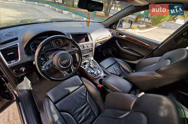 Позашляховик / Кросовер Audi Q5 2015 в  фото 15 Позашляховик / Кросовер Audi Q5 2015 в