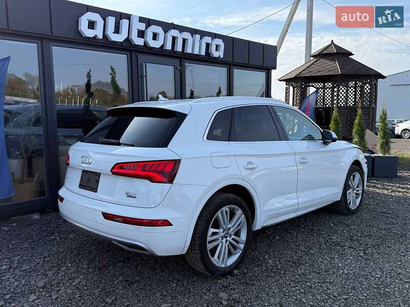 Позашляховик / Кросовер Audi Q5 2017 в Луцьку