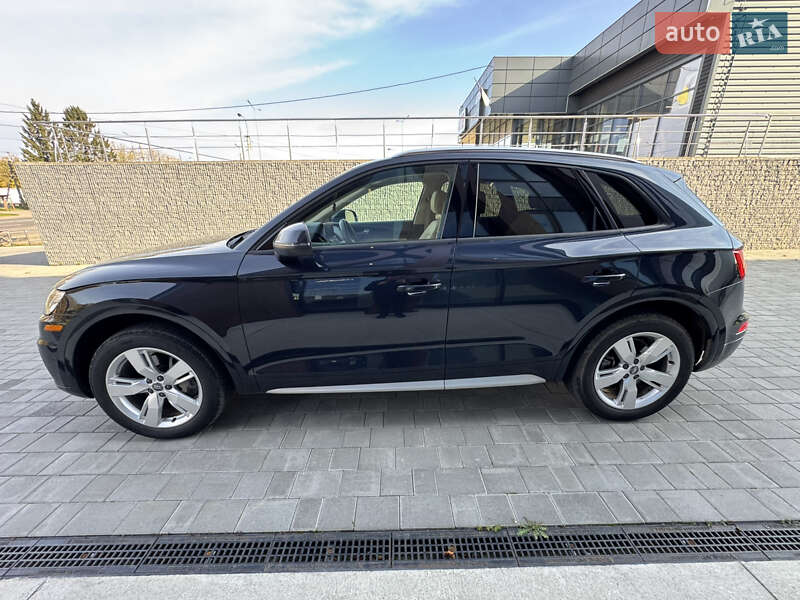 Позашляховик / Кросовер Audi Q5 2017 в Луцьку