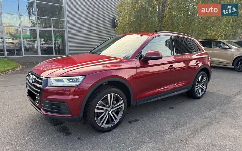 Внедорожник / Кроссовер Audi Q5 2019 в Киеве