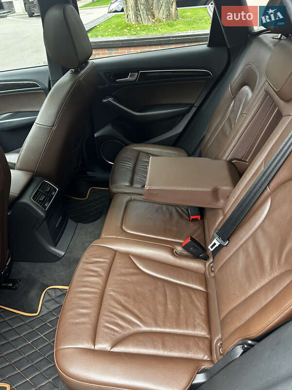 Внедорожник / Кроссовер Audi Q5 2014 в Киеве