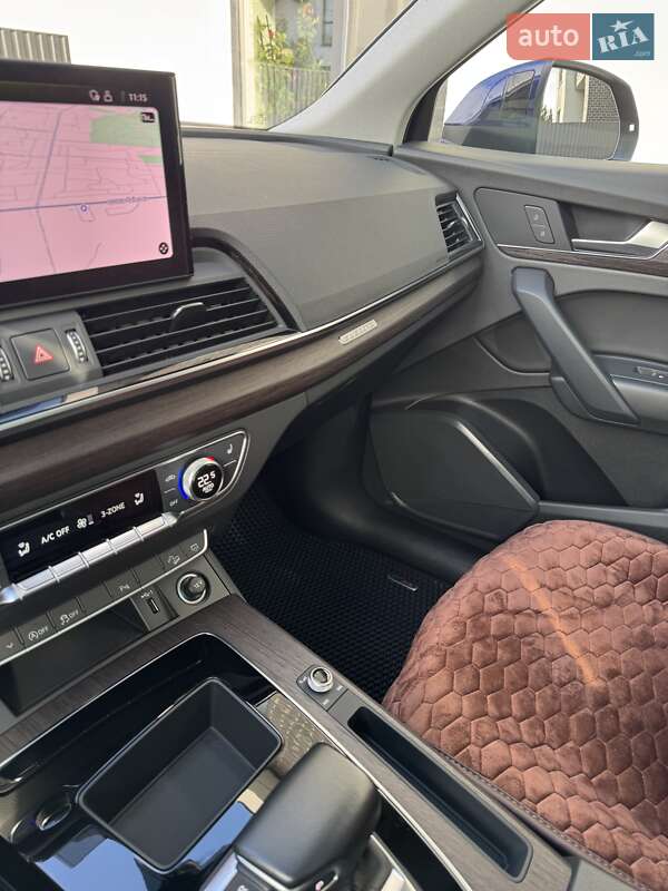 Позашляховик / Кросовер Audi Q5 2021 в Києві