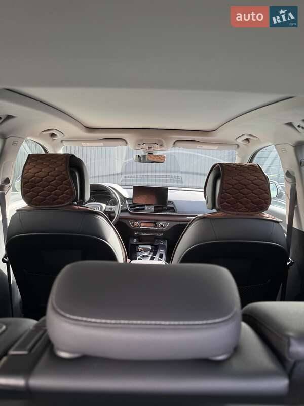 Позашляховик / Кросовер Audi Q5 2021 в Києві