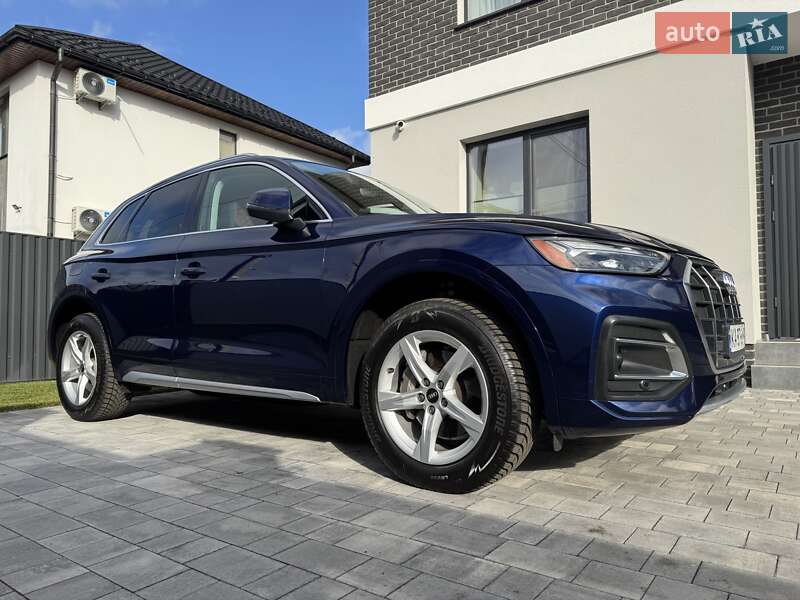Позашляховик / Кросовер Audi Q5 2021 в Києві