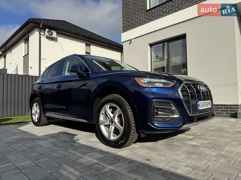 Позашляховик / Кросовер Audi Q5 2021 в Києві