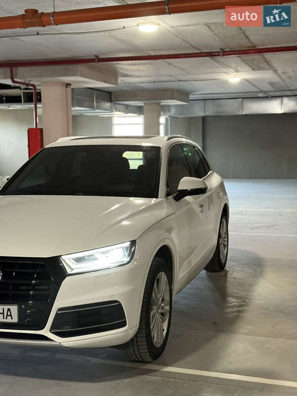 Внедорожник / Кроссовер Audi Q5 2018 в Тернополе